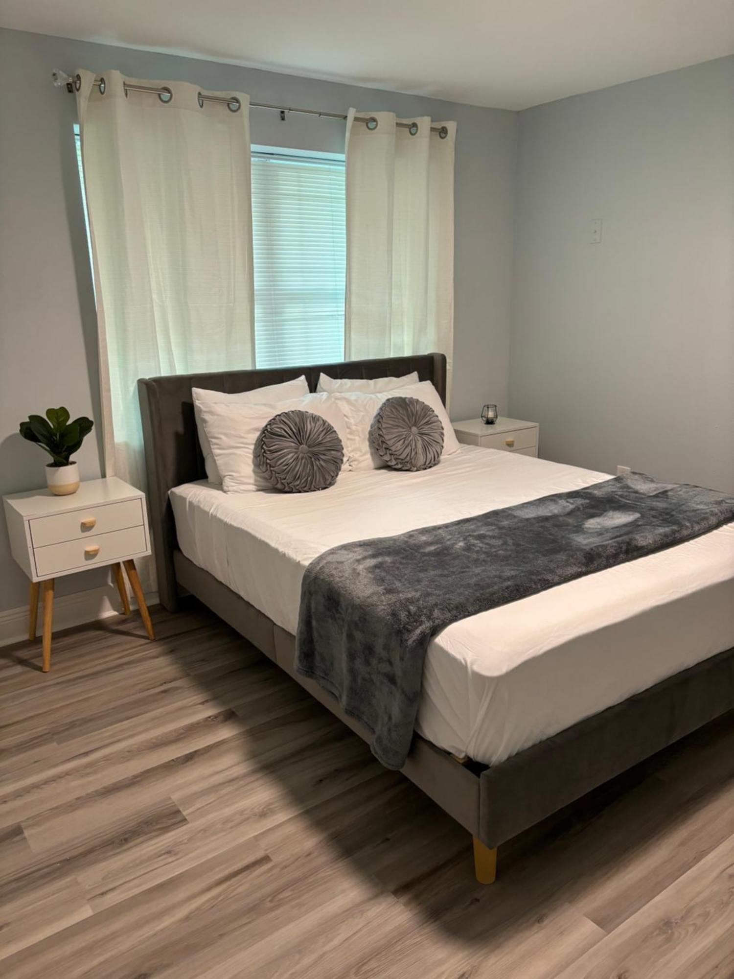 Charming 2br - Near Busch Gardens & Zoo Tampa